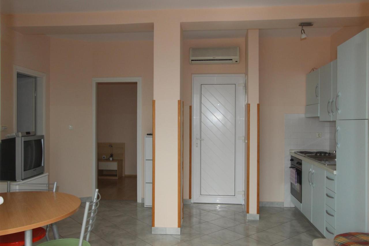 Apartments Miriam プレマントゥーラ エクステリア 写真