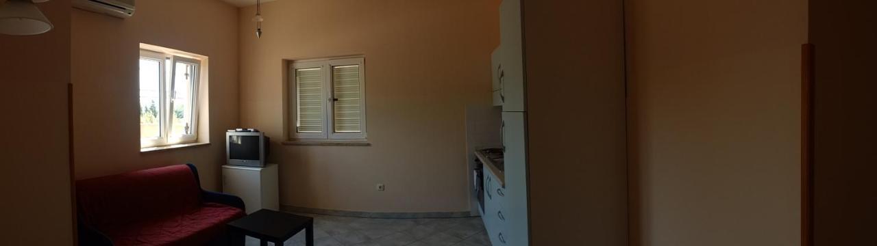 Apartments Miriam プレマントゥーラ エクステリア 写真